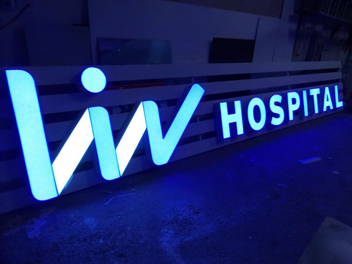 Liv Hospital Samsun Işıklı Kutu Harf Tabela