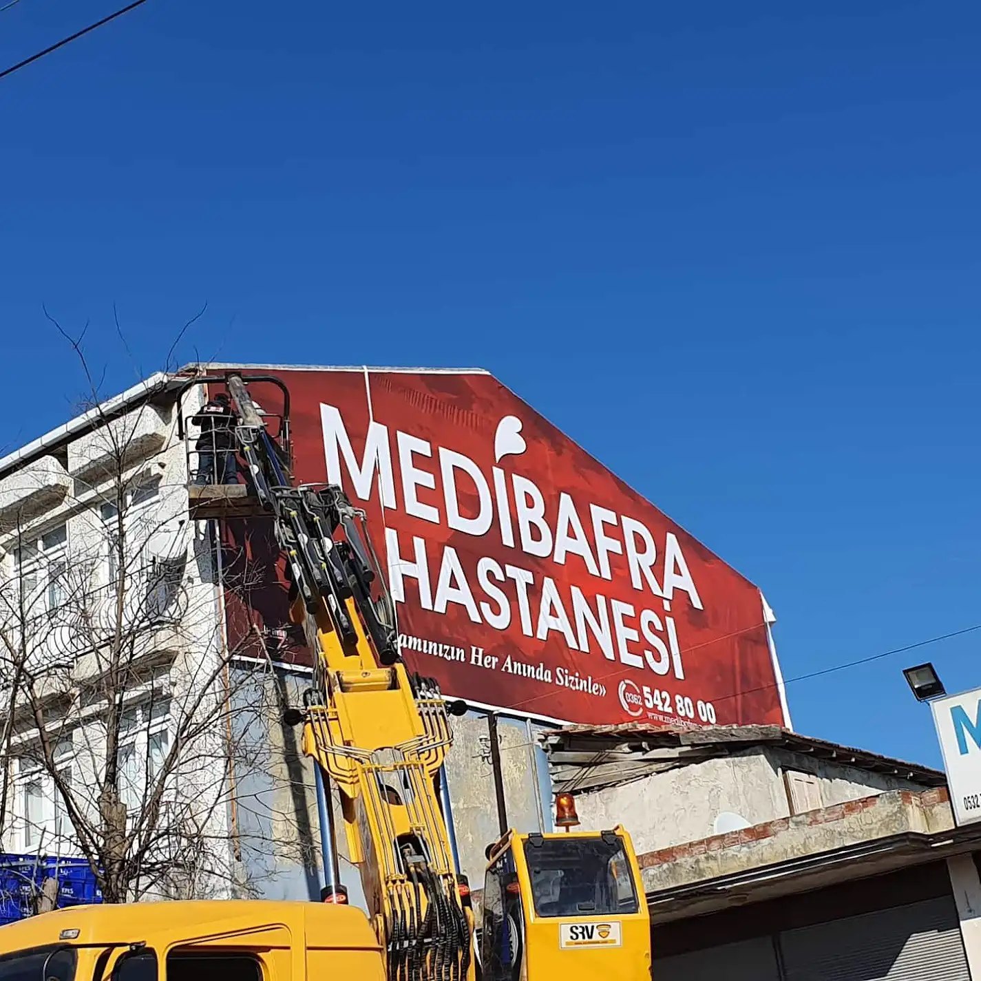 Medibafra Hastanesi Cephe Giydirme ve Kutu Harf Uygulaması