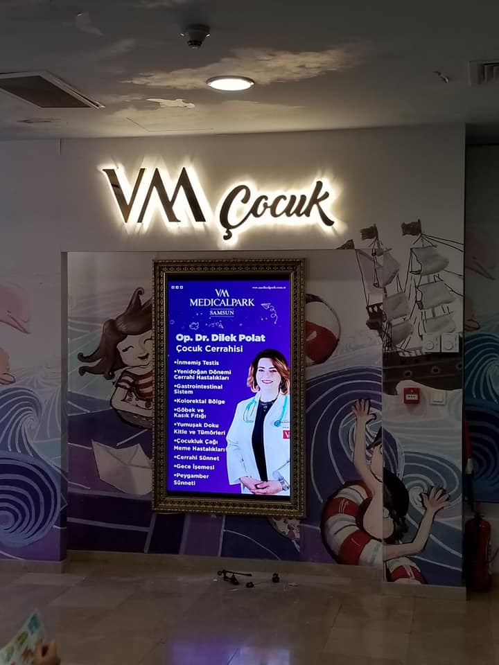Medical Park Çocuk Bölümü Işıklı Tabela ve Dekorasyon