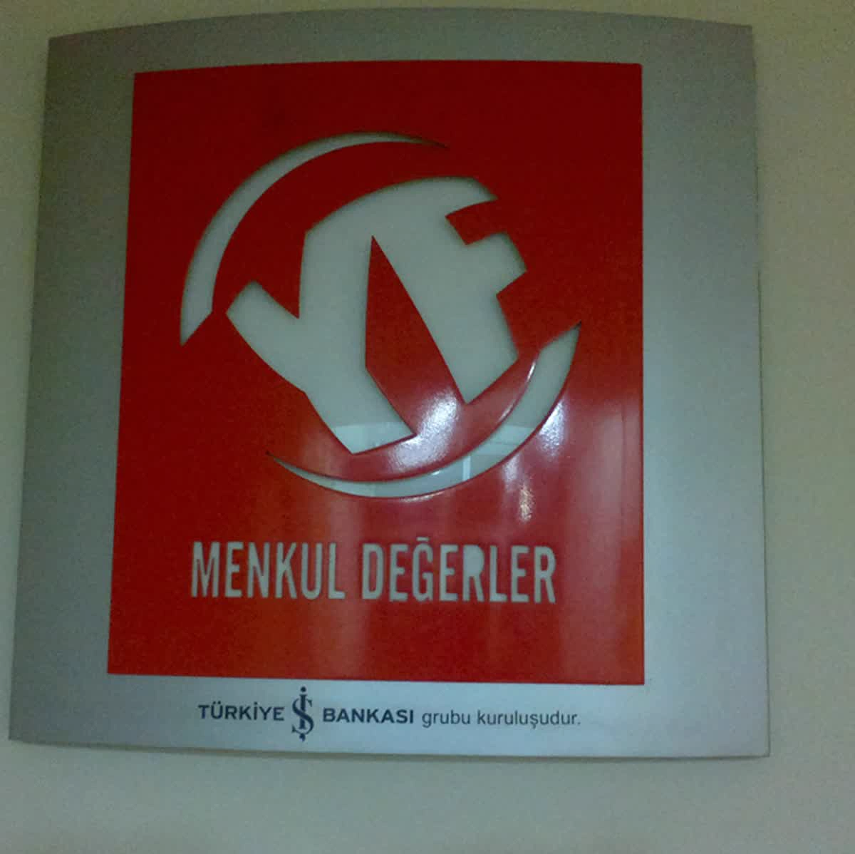 İş Bankası Menkul Değerler Kurumsal İç Mekan Levhası